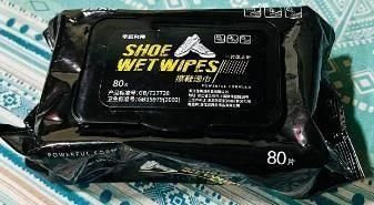 Natural Sneaker & Shoe Cleaner Wipes - Buy 1 Get 1 Free